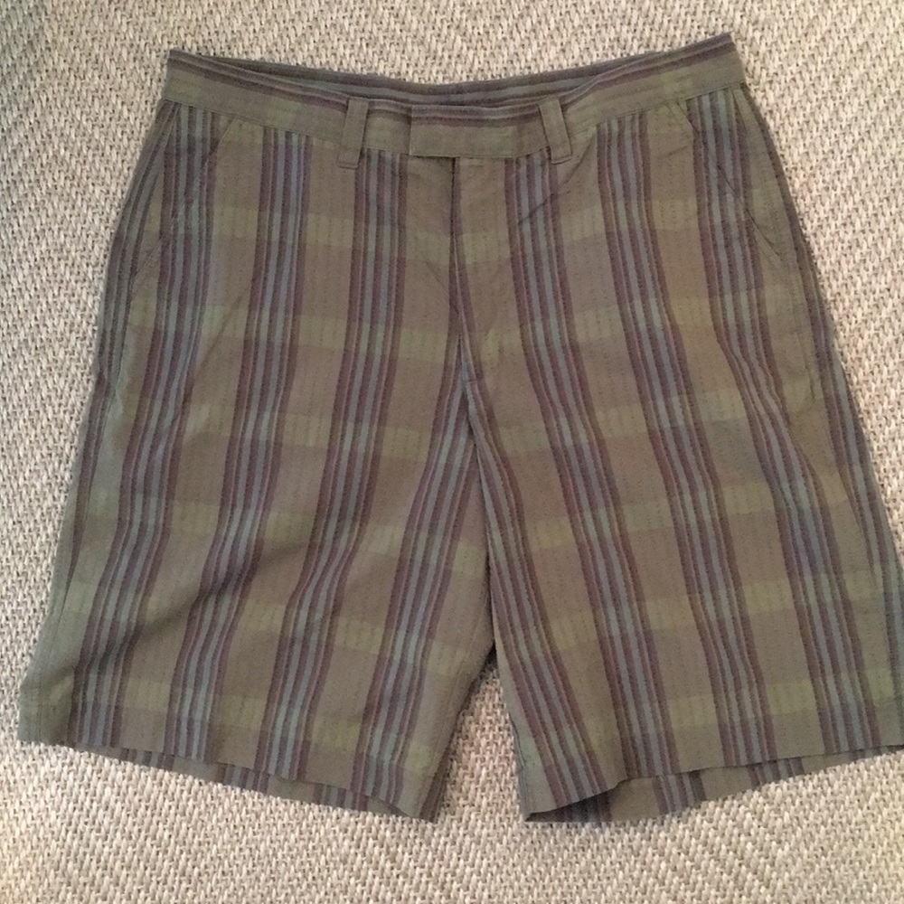 Patagonia men’s plaid shorts, organic cotton - Picture 3 of 3